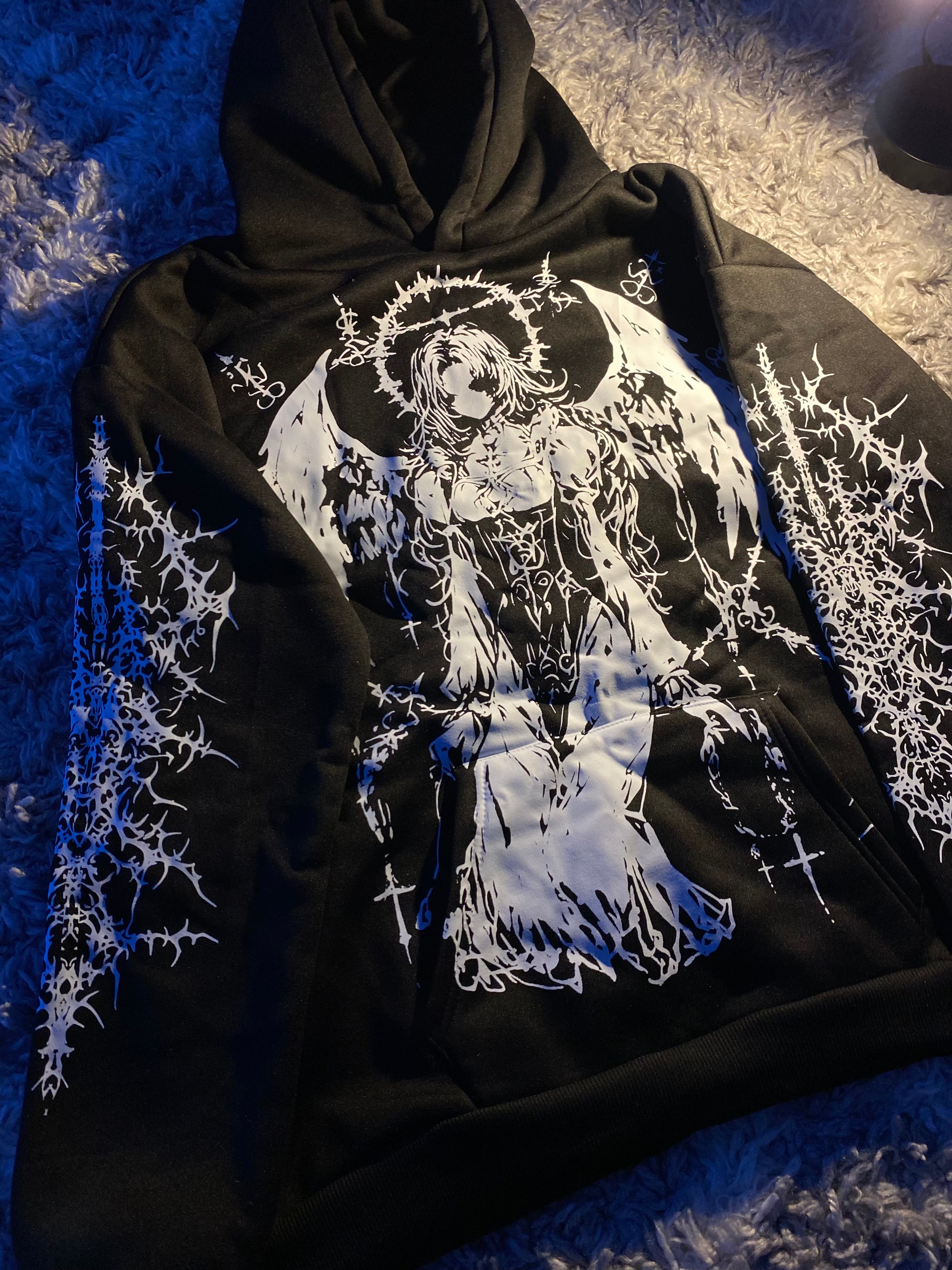 Dark Angel Hoodie – Schwarzer Anime Streetwear Hoodie mit Flügelmotiv